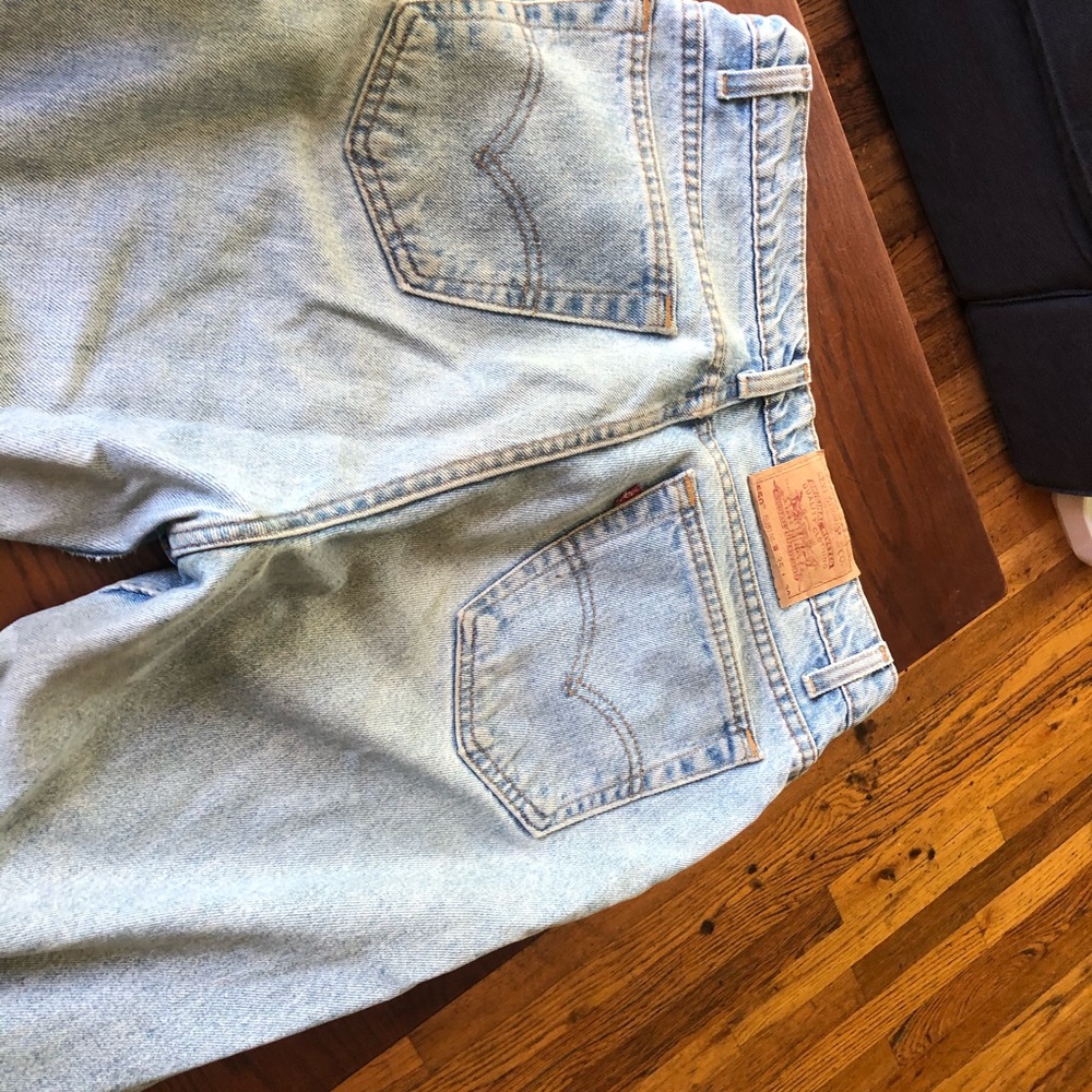 Levis